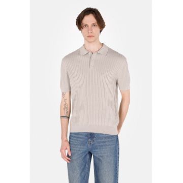 Tricou polo din tricot