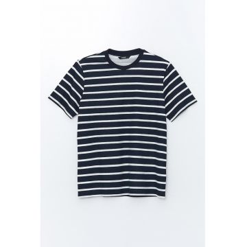 Tricou regular fit cu dungi
