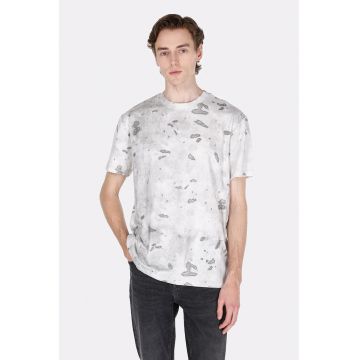 Tricou regular-fit cu model