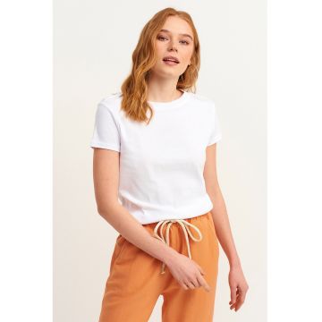 Tricou regular fit uni cu decolteu la baza gatului