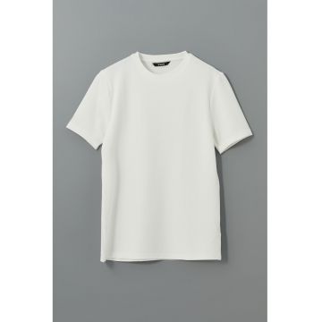Tricou uni cu decolteu la baza gatului