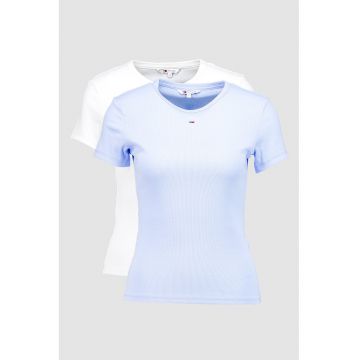 Set de tricouri slim fit cu decolteu la baza gatului - 2 piese