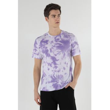 Tricou cu decolteu la baza gatului si model tie-dye