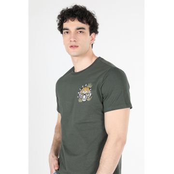 Tricou cu detaliu grafic