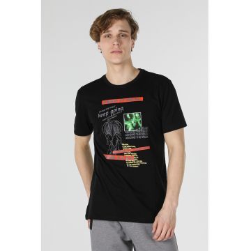 Tricou cu imprimeu grafic