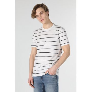Tricou Cu Maneca Scurta De Barbati Alb Regular Fit dungi