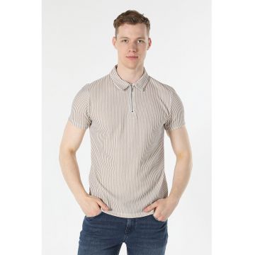 Tricou polo cu dungi si fermoar scurt