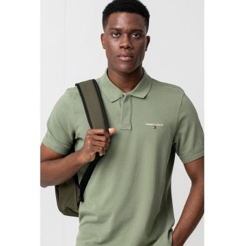 Tricou polo cu logo discret