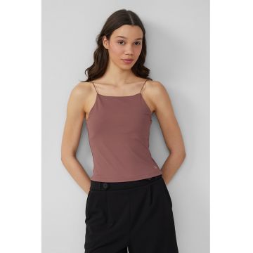 Top crop cu decolteu patrat