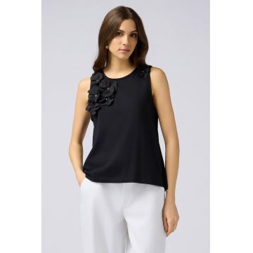 Top de bumbac cu aplicatii florale