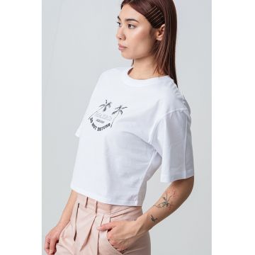 Tricou crop cu imprimeu text Babele