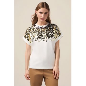Tricou cu aplicatii de paiete