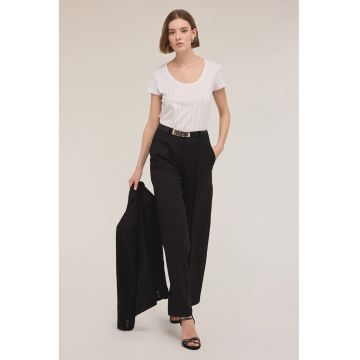 Tricou cu decolteu rotund