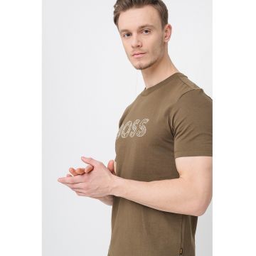 Tricou cu imprimeu logo si decolteu la baza gatului
