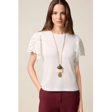 Tricou cu maneci de dantela