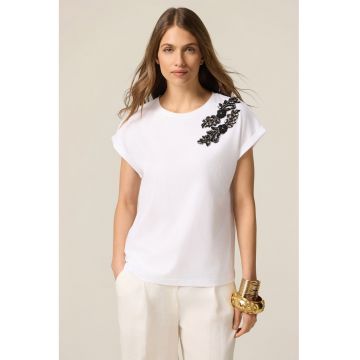 Tricou de bumbac cu aplicatie florala