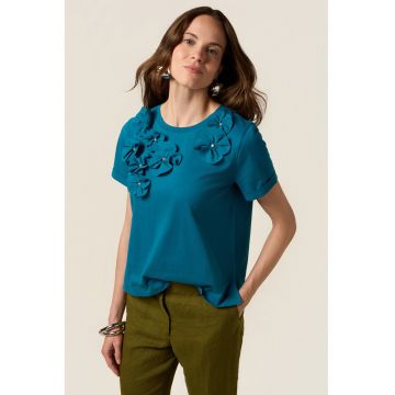 Tricou de bumbac cu aplicatii florale