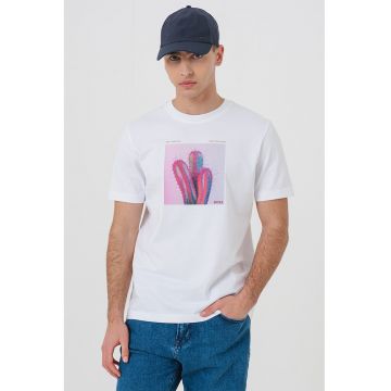 Tricou de bumbac cu model grafic