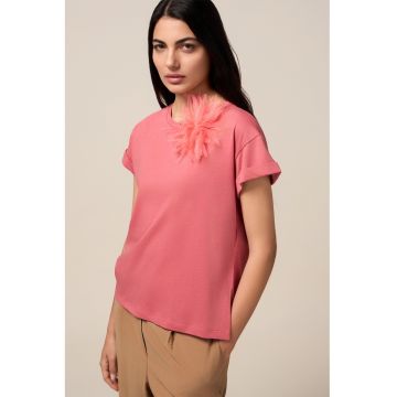 Tricou din bumbac cu brosa din tul