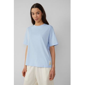 Tricou lejer cu decolteu la baza gatului