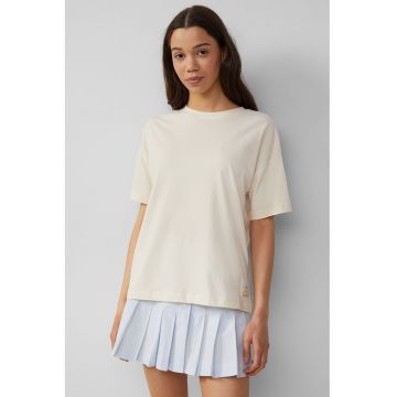 Tricou lejer cu decolteu la baza gatului
