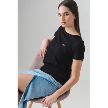 Tricou regular-fit cu decolteu la baza gatului