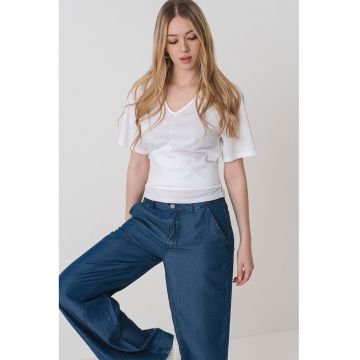 Tricou uni cu decolteu in V