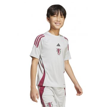 Tricou cu decolteu la baza gatului pentru fotbal