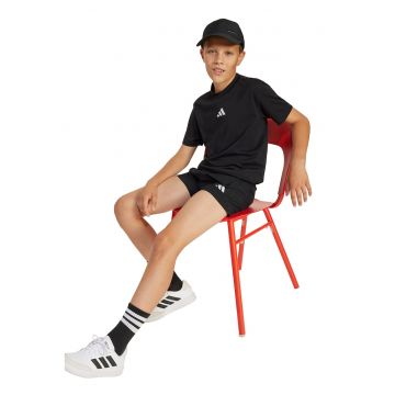 Tricou cu decolteu la baza gatului si detaliu monograma