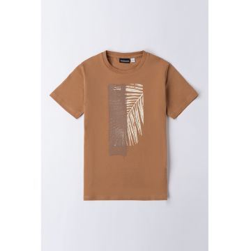 Tricou cu decolteu la baza gatului si imprimeu
