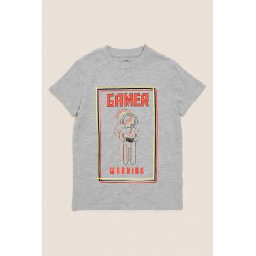 Tricou cu decolteu la baza gatului si imprimeu grafic