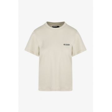 Tricou cu decolteu la baza gatului si logo discret - Bej