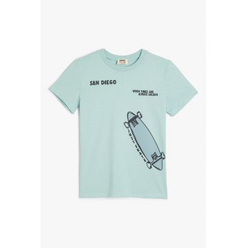 Tricou cu imprimeu grafic