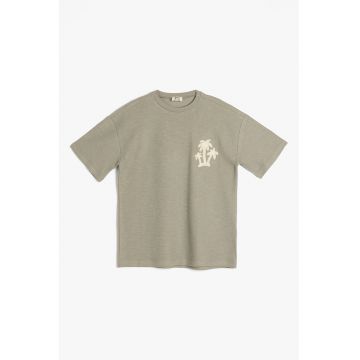 Tricou cu imprimeu grafic