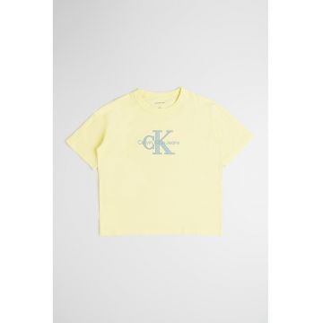Tricou cu logo si decolteu la baza gatului