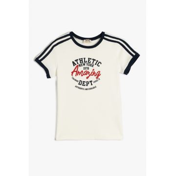 Tricou striat cu imprimeu text
