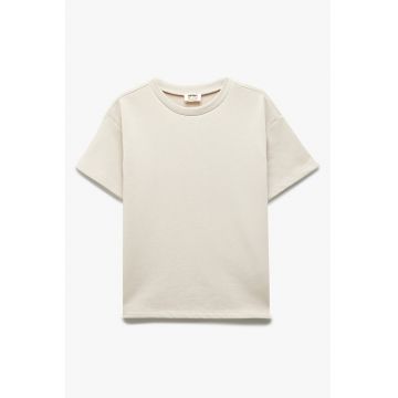 Tricou uni cu decolteu la baza gatului