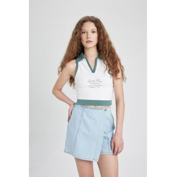 Top crop cu decolteu in V