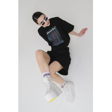 Tricou crop cu imprimeu foto
