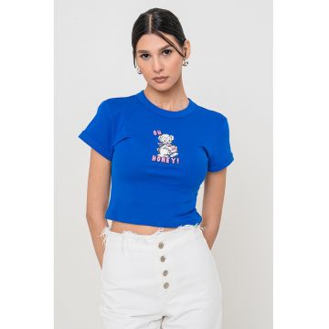 Tricou crop cu imprimeu grafic frontal