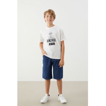 Tricou cu decolteu la baza gatului si imprimeu grafic
