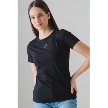 Tricou cu decolteu la baza gatului si inima discreta