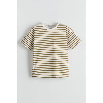 Tricou cu dungi si maneci cazute