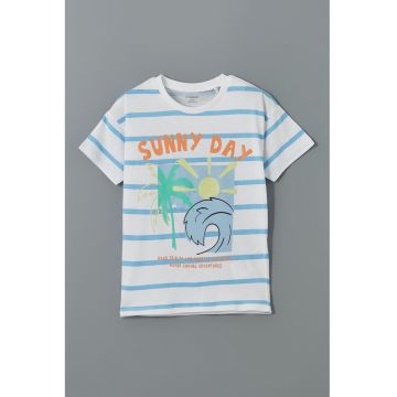 Tricou cu dungi si model grafic