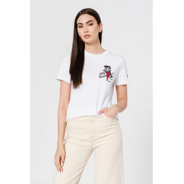 Tricou cu decolteu la baza gatului si aplicatii de strasuri