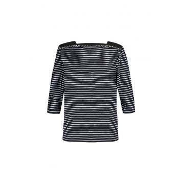 Tricou in dungi cu maneci medii