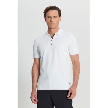 Tricou polo cu garnituri striate