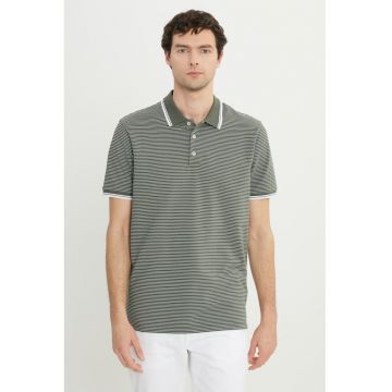 Tricou polo cu model in dungi