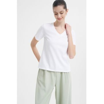 Tricou regular fit cu decolteu in V