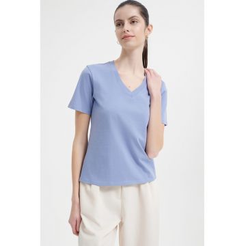 Tricou regular fit cu decolteu in V
